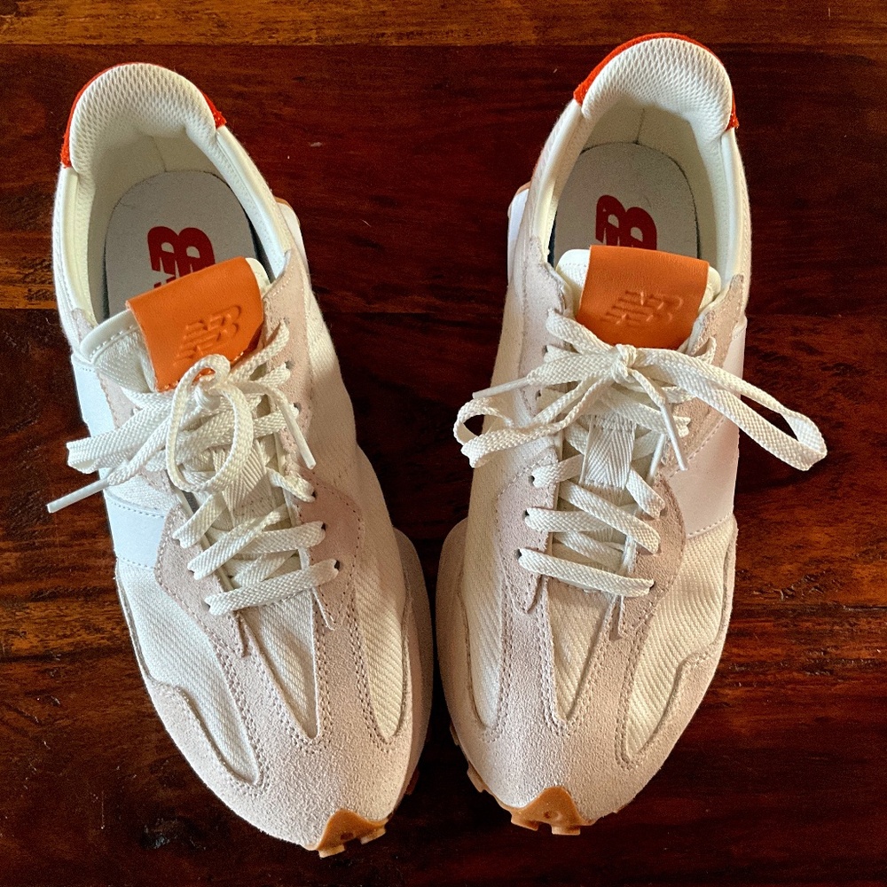 Women’s New balance 327 Sea Salt and Rust Oxide